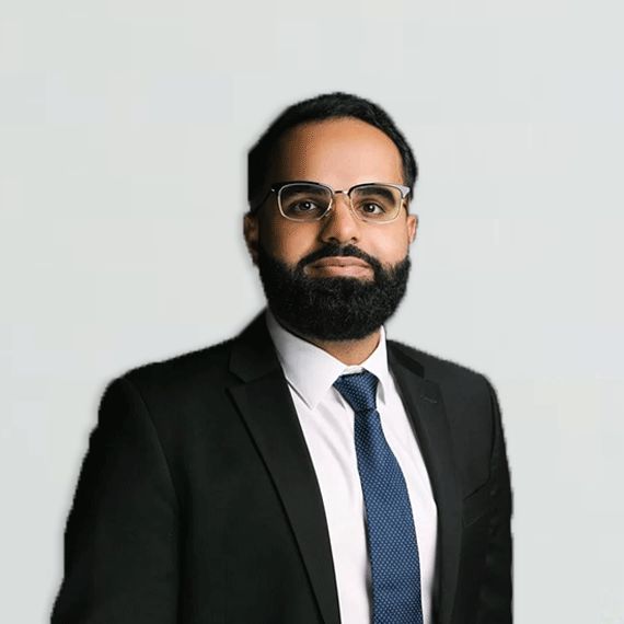 Dr. Avi Takhar, dentist at Amherstburg Dental